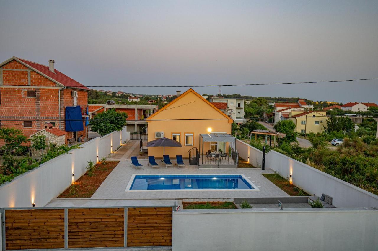 Villa Family And Friends Private Heated Pool With Jacuzzi زادار المظهر الخارجي الصورة