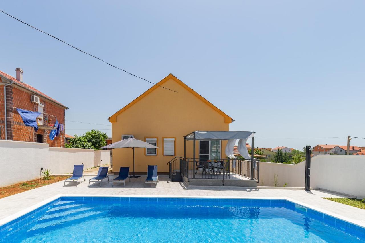 Villa Family And Friends Private Heated Pool With Jacuzzi زادار المظهر الخارجي الصورة