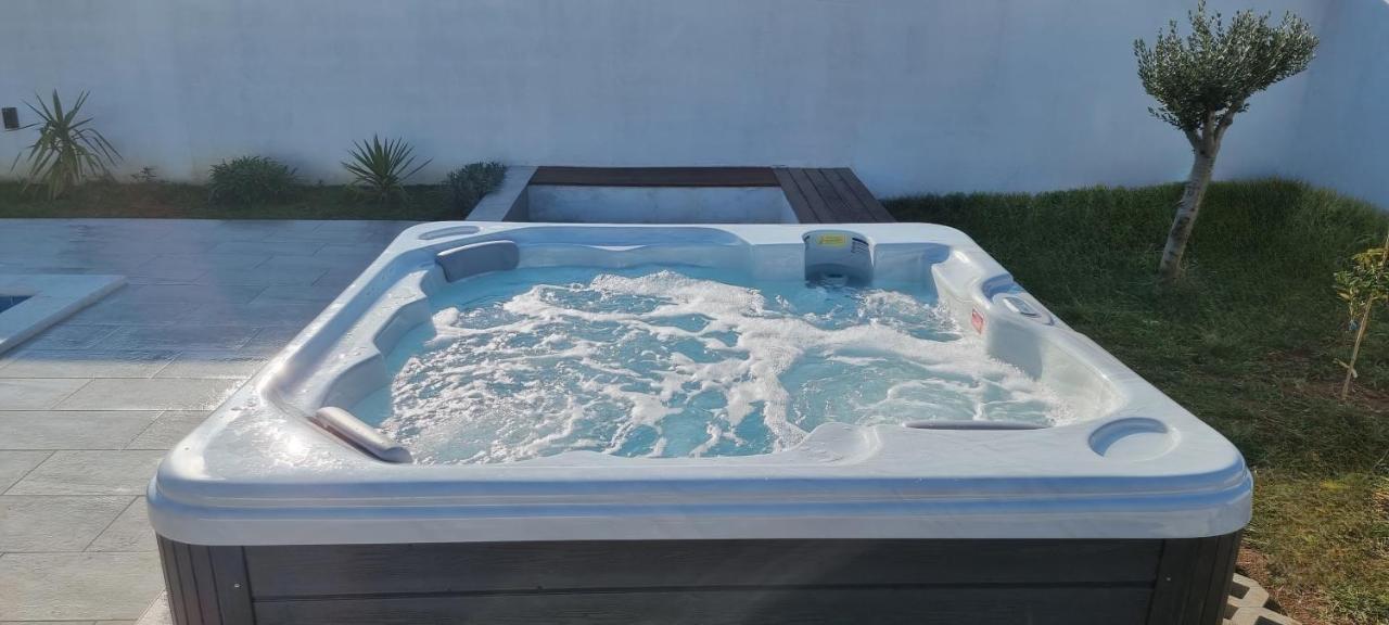 Villa Family And Friends Private Heated Pool With Jacuzzi زادار المظهر الخارجي الصورة